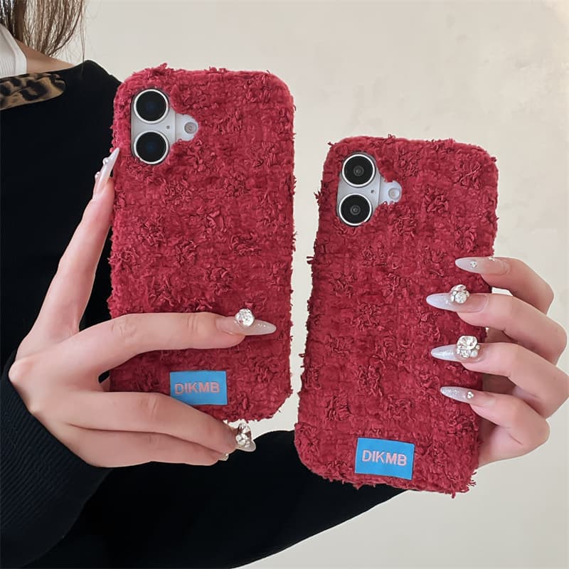 Apple Iphone 15 - Casing Telepon Berbulu Lembut Warna Merah